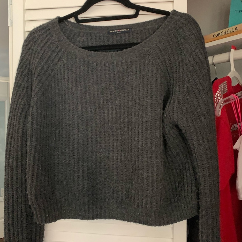 Brandy Melville sweater